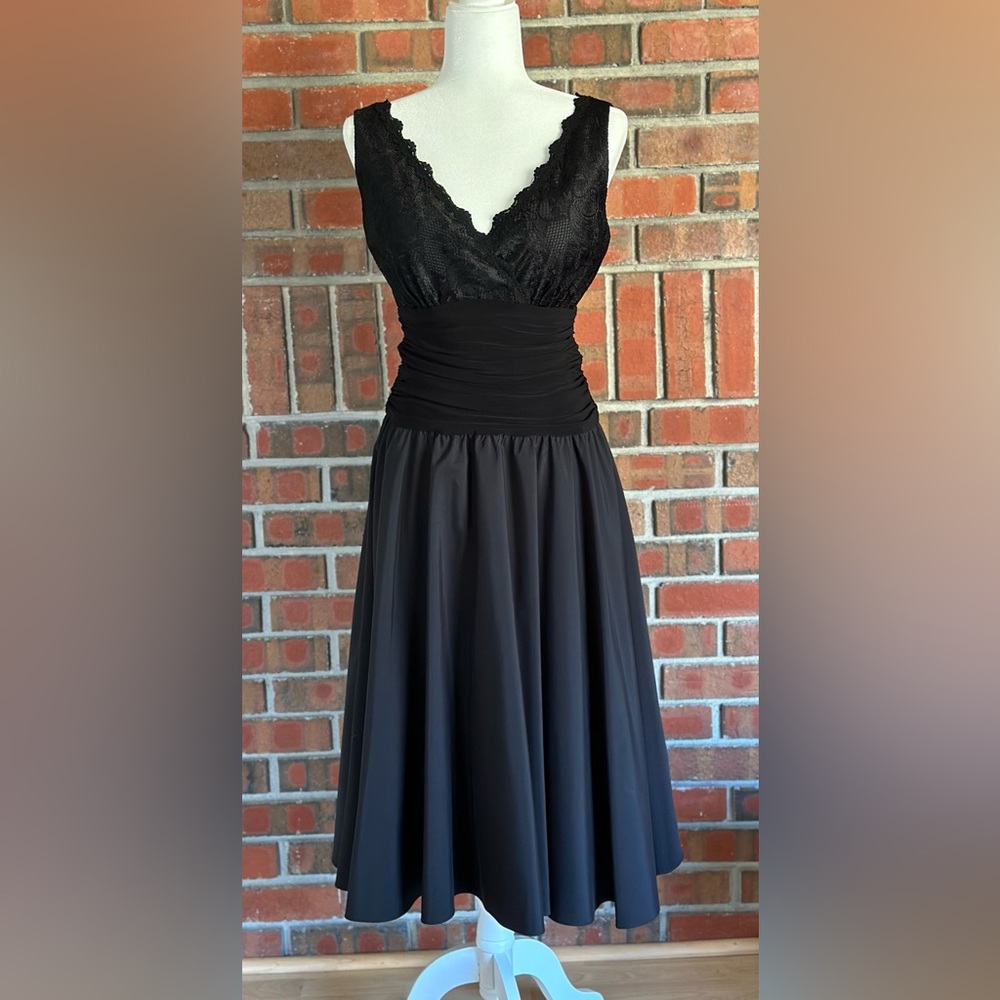 👗Jessica Howard Evening Dress, size 6